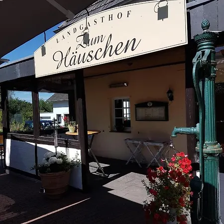 Landgasthof Zum Haeuschen Fogadó 3*